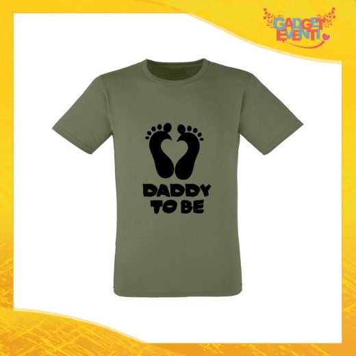 T-Shirt Uomo Verde Oliva "Daddy to Be" Maglia Maglietta per l'estate Grafiche Divertenti Futuro Papà Gadget Eventi
