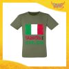 T-Shirt Uomo Verde Oliva "Proud to Be Italian" Maglia Maglietta per l'estate Grafiche Divertenti Gadget Eventi